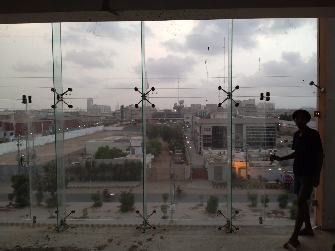 Structural Spider Fitting Glass Work